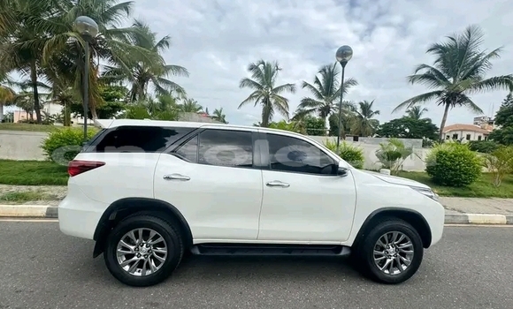 Comprar Usado Toyota Fortuner Branco Carro em Luanda em Luanda Province Comprar Usado Toyota Fortuner Branco Carro em Luanda em Luanda Province