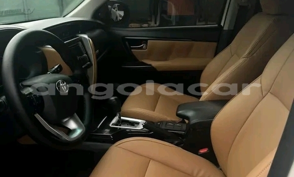 Comprar Usado Toyota Fortuner Branco Carro em Luanda em Luanda Province Comprar Usado Toyota Fortuner Branco Carro em Luanda em Luanda Province