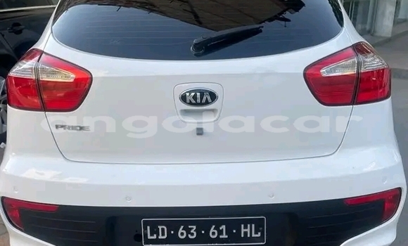Buy Used Kia rio White Car in Luanda in Luanda Province Buy Used Kia rio White Car in Luanda in Luanda Province