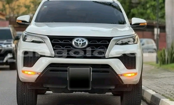 Comprar Usado Toyota Fortuner Branco Carro em Luanda em Luanda Province Comprar Usado Toyota Fortuner Branco Carro em Luanda em Luanda Province