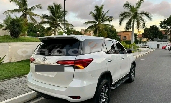 Comprar Usado Toyota Fortuner Branco Carro em Luanda em Luanda Province Comprar Usado Toyota Fortuner Branco Carro em Luanda em Luanda Province