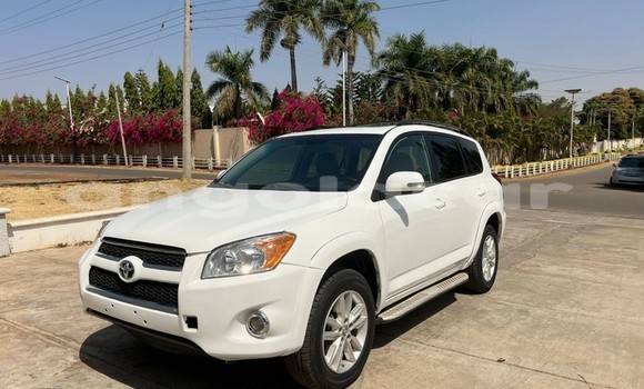 Comprar Usado Toyota RAV4 Branco Carro em Luanda em Luanda Province Comprar Usado Toyota RAV4 Branco Carro em Luanda em Luanda Province