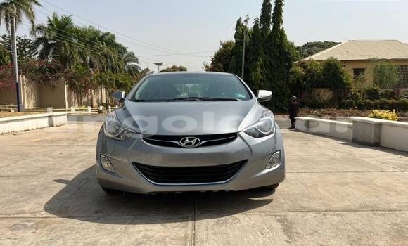 Comprar Usado Hyundai Elantra Outro Carro em Luanda em Luanda Province