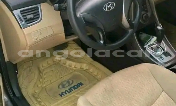 Acheter Occasion Voiture Hyundai Elantra Marron à Luanda, Province de Luanda Acheter Occasion Voiture Hyundai Elantra Marron à Luanda, Province de Luanda