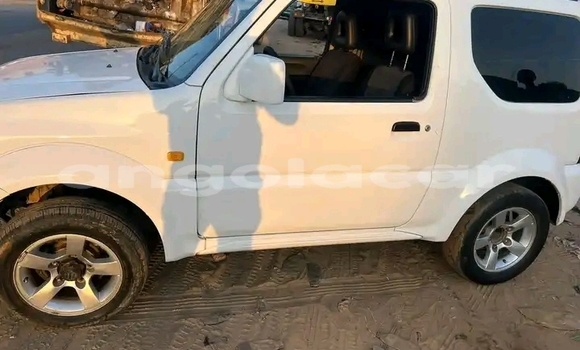 Acheter Occasion Voiture Suzuki Jimny Blanc à Luanda, Province de Luanda Acheter Occasion Voiture Suzuki Jimny Blanc à Luanda, Province de Luanda