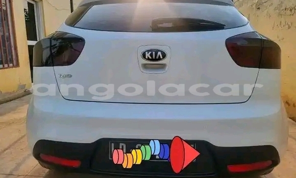 Acheter Occasion Voiture Kia rio Blanc à Luanda, Province de Luanda Acheter Occasion Voiture Kia rio Blanc à Luanda, Province de Luanda