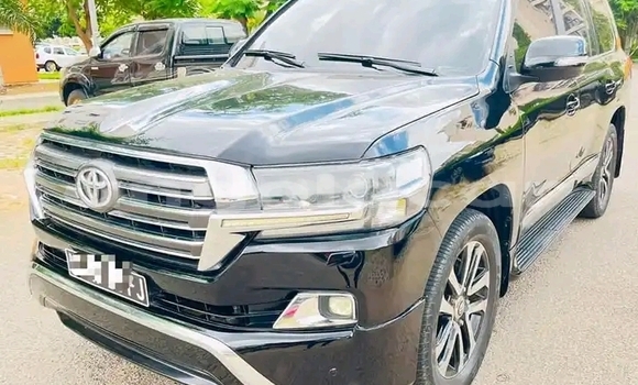 Buy Used Toyota Land Cruiser Other Car in Luanda in Luanda Province Buy Used Toyota Land Cruiser Other Car in Luanda in Luanda Province