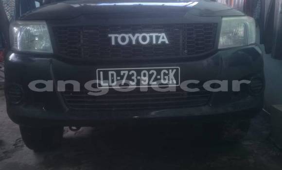 Comprar Usado Toyota Hilux Preto Carro em Caconda em Huila