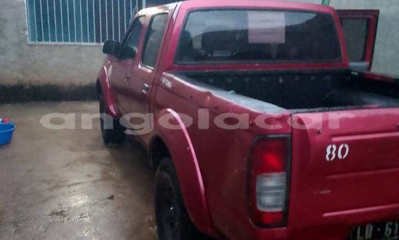 Comprar Usado Nissan Hardbody Vermelho Carro em Caconda em Huila Comprar Usado Nissan Hardbody Vermelho Carro em Caconda em Huila