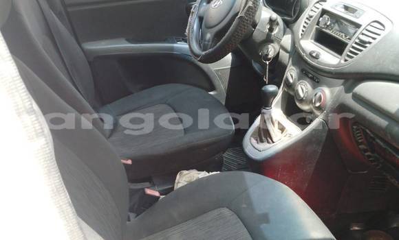 Comprar Usado Hyundai i10 Branco Carro em Caluquembe em Huila Comprar Usado Hyundai i10 Branco Carro em Caluquembe em Huila