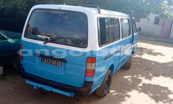 Acheter Occasion Voiture Toyota Hiace Bleu à Caluquembe, Huila Acheter Occasion Voiture Toyota Hiace Bleu à Caluquembe, Huila
