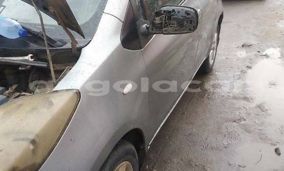 Comprar Usado Toyota Yaris Outro Carro em Camabatela em Uige Comprar Usado Toyota Yaris Outro Carro em Camabatela em Uige