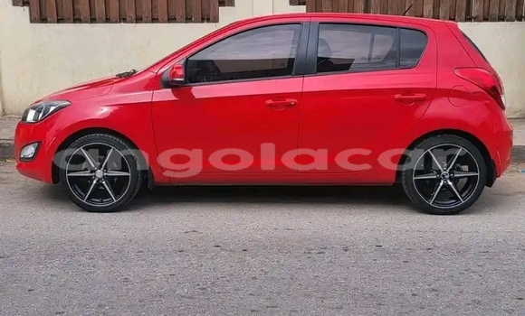 Acheter Occasion Voiture Hyundai i20 Rouge à Luanda, Province de Luanda Acheter Occasion Voiture Hyundai i20 Rouge à Luanda, Province de Luanda