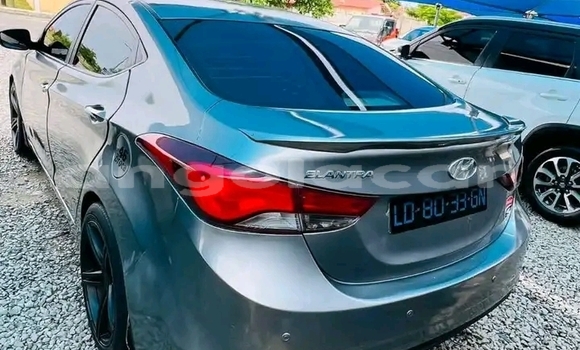 Acheter Occasion Voiture Hyundai Elantra Gris à Luanda, Province de Luanda Acheter Occasion Voiture Hyundai Elantra Gris à Luanda, Province de Luanda
