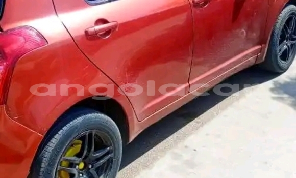 Buy Used Suzuki Swift Red Car in Luanda in Luanda Province