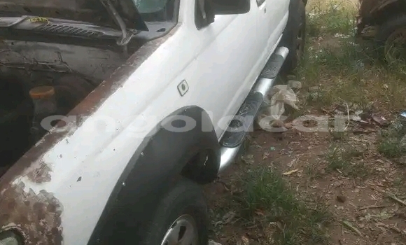 Acheter Occasion Voiture Nissan Hardbody Blanc à Luanda, Province de Luanda Acheter Occasion Voiture Nissan Hardbody Blanc à Luanda, Province de Luanda