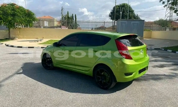 Acheter Occasion Voiture Hyundai Accent Vert à Luanda, Province de Luanda Acheter Occasion Voiture Hyundai Accent Vert à Luanda, Province de Luanda
