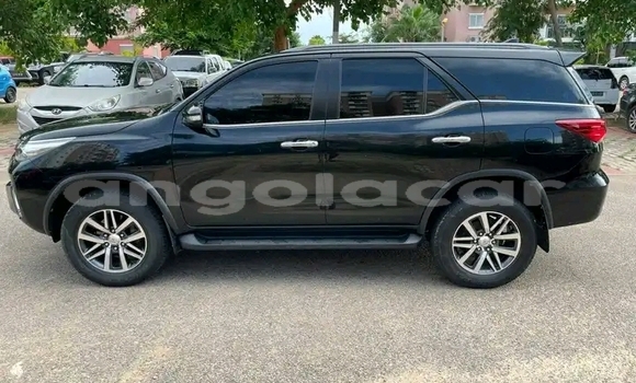 Acheter Occasion Voiture Toyota Fortuner Noir à Luanda, Province de Luanda Acheter Occasion Voiture Toyota Fortuner Noir à Luanda, Province de Luanda