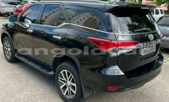 Acheter Occasion Voiture Toyota Fortuner Noir à Luanda, Province de Luanda Acheter Occasion Voiture Toyota Fortuner Noir à Luanda, Province de Luanda