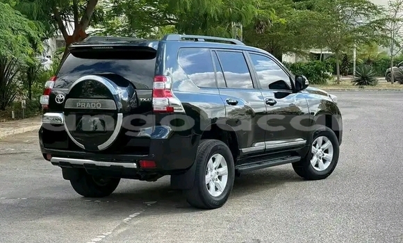 Acheter Occasion Voiture Toyota Land Cruiser Prado Noir à Luanda, Province de Luanda Acheter Occasion Voiture Toyota Land Cruiser Prado Noir à Luanda, Province de Luanda