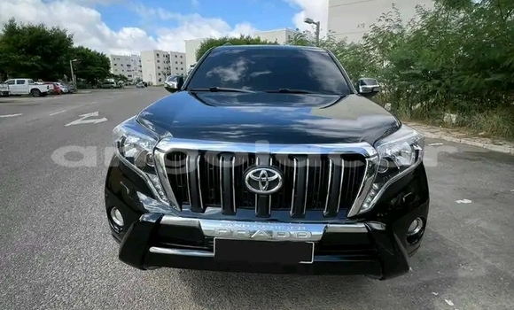 Acheter Occasion Voiture Toyota Land Cruiser Prado Noir à Luanda, Province de Luanda Acheter Occasion Voiture Toyota Land Cruiser Prado Noir à Luanda, Province de Luanda