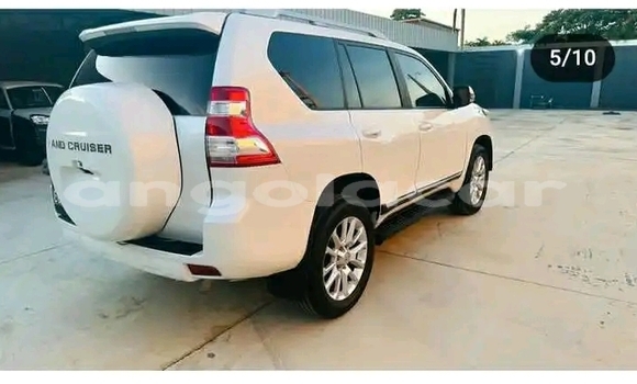 Buy Used Toyota Land Cruiser Prado White Car in Luanda in Luanda Province