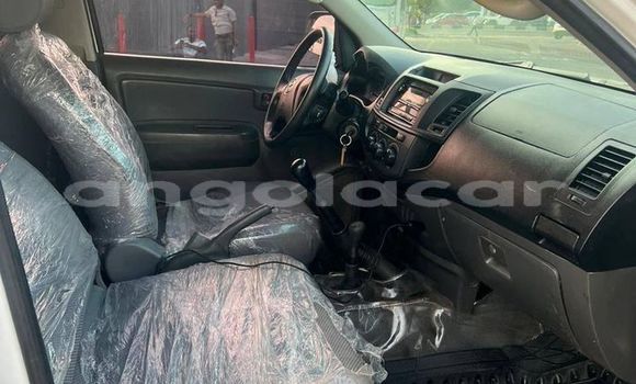 Acheter Occasion Voiture Toyota Hilux Blanc à Cabinda, Cabinda Acheter Occasion Voiture Toyota Hilux Blanc à Cabinda, Cabinda