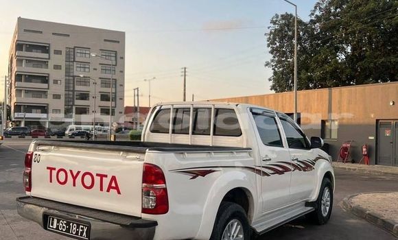 Acheter Occasion Voiture Toyota Hilux Blanc à Cabinda, Cabinda Acheter Occasion Voiture Toyota Hilux Blanc à Cabinda, Cabinda