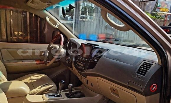 Acheter Occasion Voiture Toyota Fortuner Autre à Caluquembe, Huila