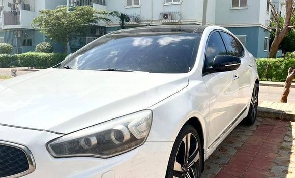 Buy Used Kia Carstar White Car in Camabatela in Uige Buy Used Kia Carstar White Car in Camabatela in Uige