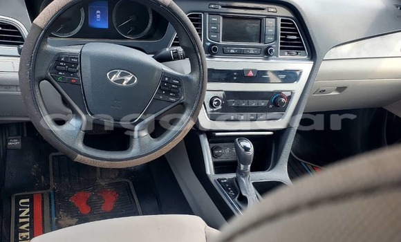Comprar Usado Hyundai Sonata Vermelho Carro em Luanda em Luanda Province Comprar Usado Hyundai Sonata Vermelho Carro em Luanda em Luanda Province
