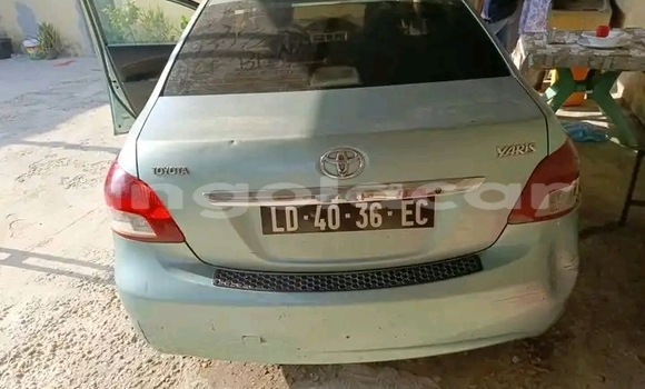 Buy Used Toyota Yaris Blue Car in Luanda in Luanda Province