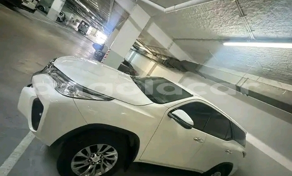 Acheter Occasion Voiture Toyota Fortuner Blanc à Luanda, Province de Luanda Acheter Occasion Voiture Toyota Fortuner Blanc à Luanda, Province de Luanda