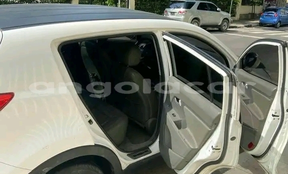 Acheter Occasion Voiture Kia Sportage Blanc à Luanda, Province de Luanda