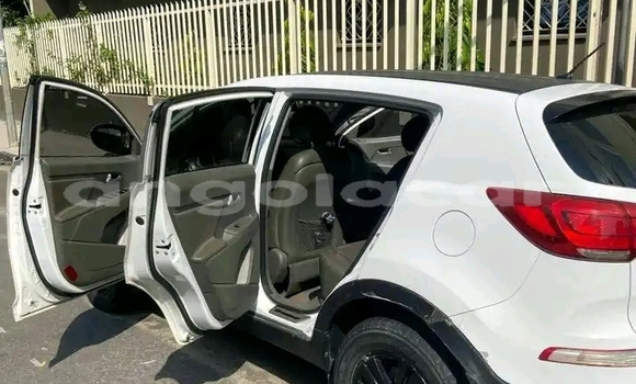 Acheter Occasion Voiture Kia Sportage Blanc à Luanda, Province de Luanda Acheter Occasion Voiture Kia Sportage Blanc à Luanda, Province de Luanda