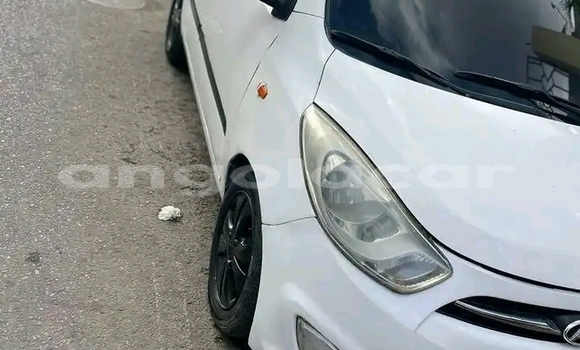 Acheter Occasion Voiture Hyundai i10 Blanc à Luanda, Province de Luanda Acheter Occasion Voiture Hyundai i10 Blanc à Luanda, Province de Luanda