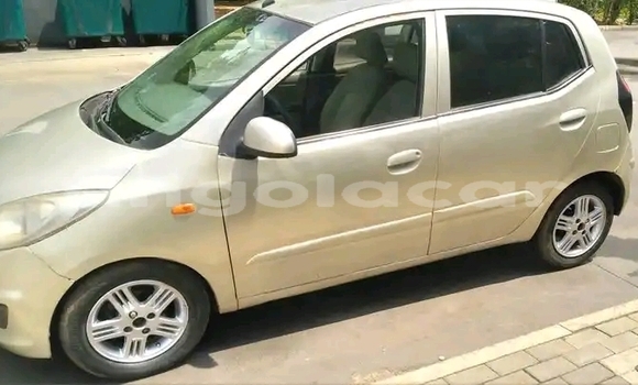 Acheter Occasion Voiture Hyundai i10 Beige à Luanda, Province de Luanda Acheter Occasion Voiture Hyundai i10 Beige à Luanda, Province de Luanda