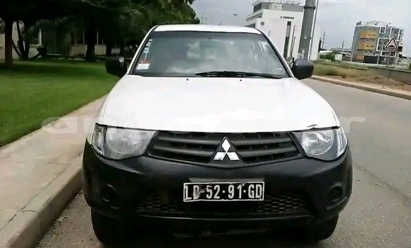 Acheter Occasion Voiture Mitsubishi L200 Blanc à Luanda, Province de Luanda Acheter Occasion Voiture Mitsubishi L200 Blanc à Luanda, Province de Luanda