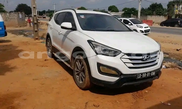 Acheter Occasion Voiture Hyundai Santa Fe Blanc à Luanda, Province de Luanda Acheter Occasion Voiture Hyundai Santa Fe Blanc à Luanda, Province de Luanda