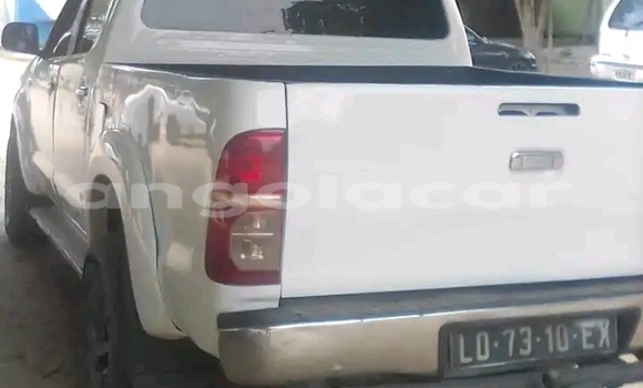 Acheter Occasion Voiture Toyota Hilux Blanc à Luanda, Province de Luanda