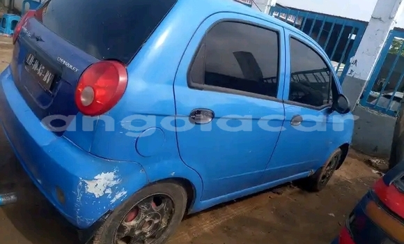 Acheter Occasion Voiture Chevrolet spark Bleu à Luanda, Province de Luanda Acheter Occasion Voiture Chevrolet spark Bleu à Luanda, Province de Luanda