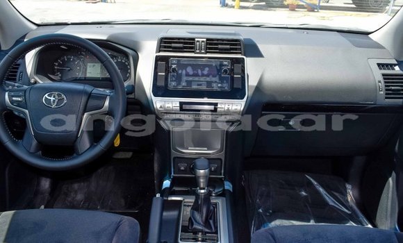 Comprar Novo Toyota Land Cruiser Prado Preto Carro em Caala em Huambo Comprar Novo Toyota Land Cruiser Prado Preto Carro em Caala em Huambo