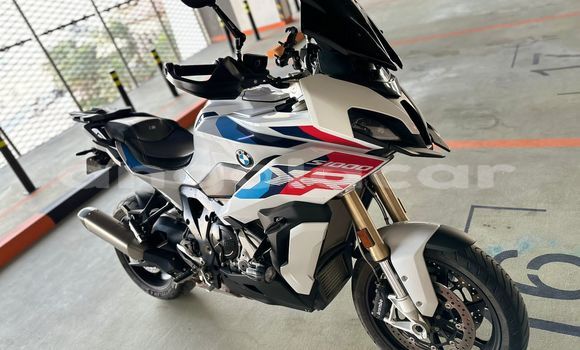 Buy Used BMW S 1000 White Bike in Benguela in Benguela Buy Used BMW S 1000 White Bike in Benguela in Benguela