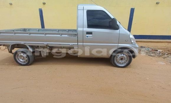 Comprar Usado Chevrolet Astra Branco Carro em Caluquembe em Huila Comprar Usado Chevrolet Astra Branco Carro em Caluquembe em Huila