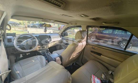 Acheter Occasion Voiture Toyota Fortuner Blanc à Caluquembe, Huila Acheter Occasion Voiture Toyota Fortuner Blanc à Caluquembe, Huila