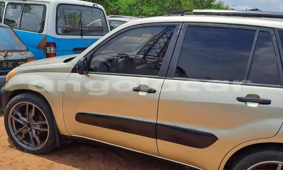 Acheter Occasion Voiture Toyota RAV4 Autre à Caluquembe, Huila Acheter Occasion Voiture Toyota RAV4 Autre à Caluquembe, Huila