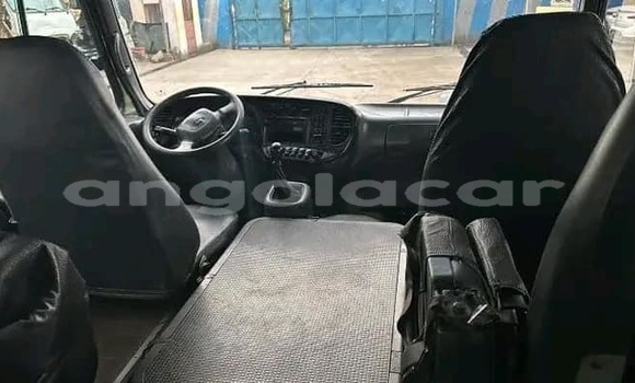 Buy Used Hyundai Chorus Other Truck in Caluquembe in Huila Buy Used Hyundai Chorus Other Truck in Caluquembe in Huila