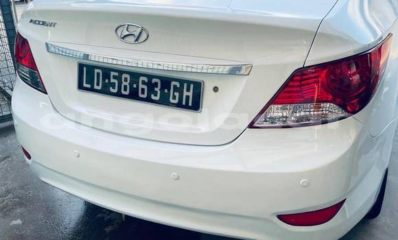 Comprar Usado Hyundai Accent Branco Carro em Caluquembe em Huila Comprar Usado Hyundai Accent Branco Carro em Caluquembe em Huila