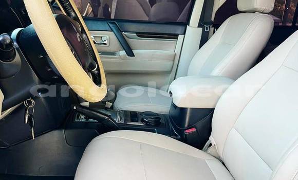 Comprar Usado Mitsubishi Pajero Outro Carro em Caluquembe em Huila Comprar Usado Mitsubishi Pajero Outro Carro em Caluquembe em Huila