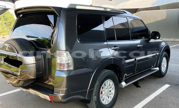 Comprar Usado Mitsubishi Pajero Outro Carro em Caluquembe em Huila Comprar Usado Mitsubishi Pajero Outro Carro em Caluquembe em Huila